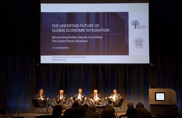 Mynd frá ráðstefnunni ,,The uncertain future of global economic integration''